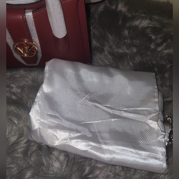 🔥🔥NWT Michael Kors Gabby Satchel This is a listing created for a Posh Show. - Picture 11 of 11